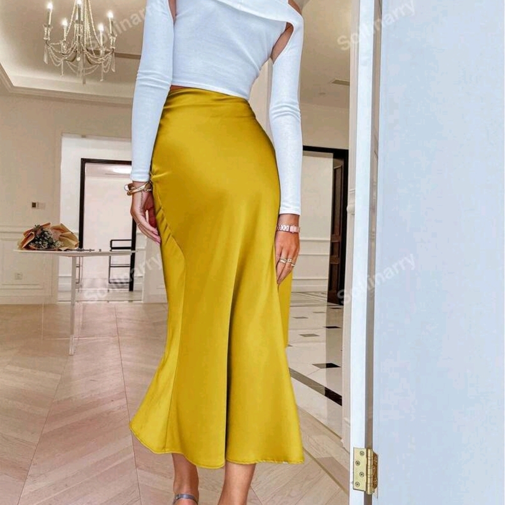 Elegant Mustard Yellow Skirt